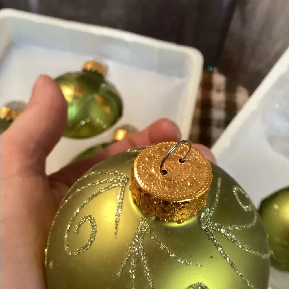 Darice Unique Treasures Green Glitter Gold & Silver Vintage Glass Ornaments (8)